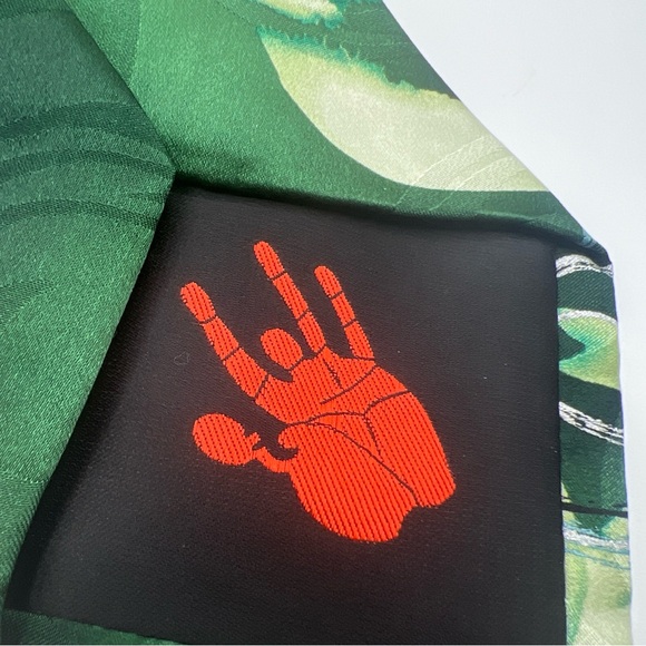 J. Garcia 100% silk Abstract Green and Teal Tie - Picture 8 of 8